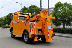 布尔津高速路拖车费